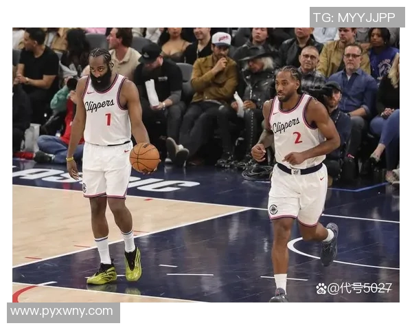 快船与太阳激战回顾精彩比赛录像全程分析与精彩瞬间分享